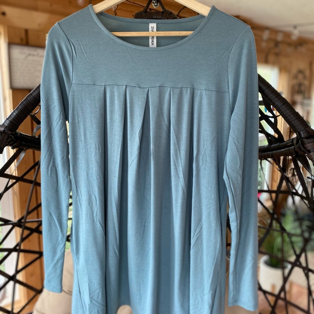 Women’s shirt